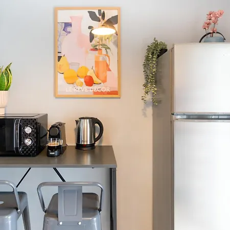 Chic 2Br Central Apartment With Balcony * テッサロニキ