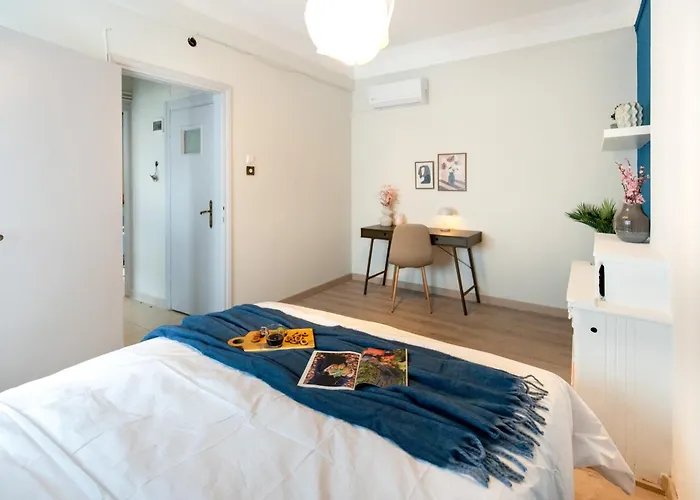 Appartamento Two-Bedroom Stylish Central Apartment
