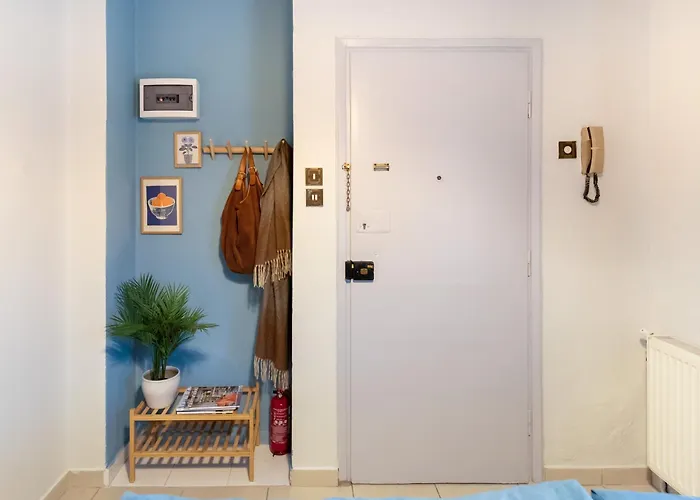 Two-Bedroom Stylish Central Apartment * Salonicco