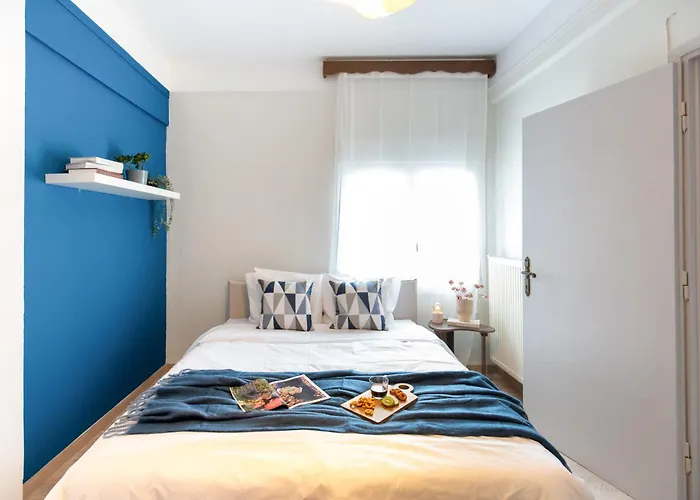 Διαμέρισμα Central Chic 2Br Apartment With Balcony *