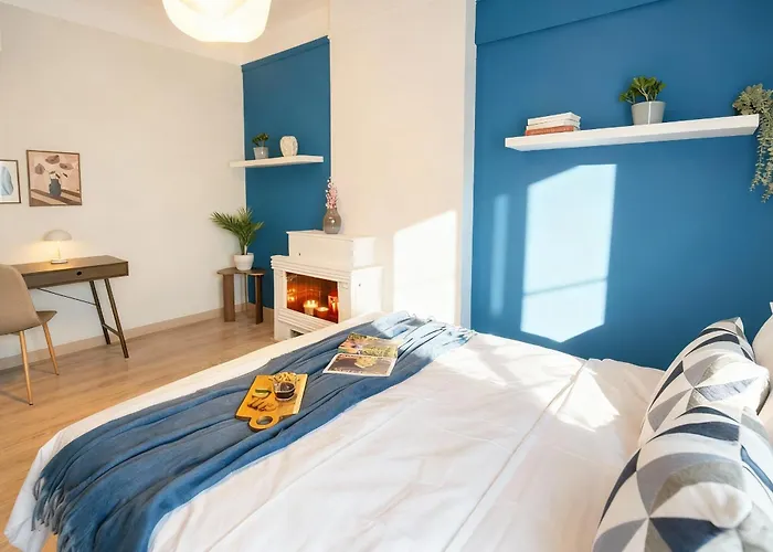 Διαμέρισμα Central Chic 2Br Apartment With Balcony *