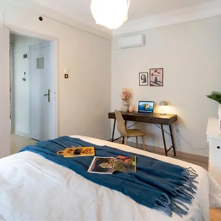 Chic 2br With Balcony * 塞萨洛尼基